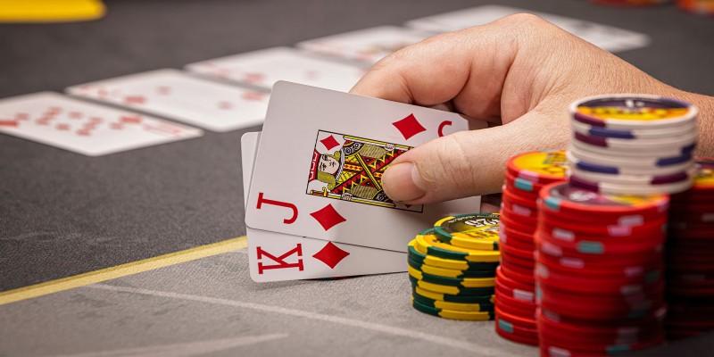 Cách Chơi Poker - Chi Tiết Luật Chơi Cần Nắm Khi Tham Gia